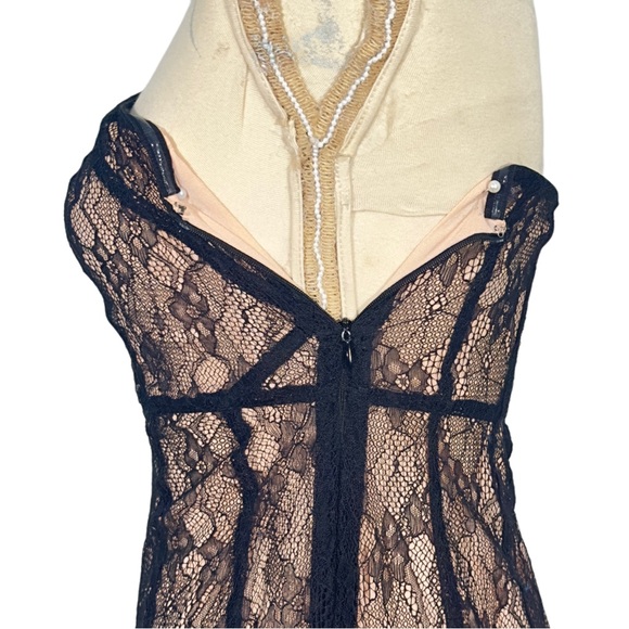 KIMCHI BLUE STRAPLESS MIDI COCKTAIL / PROM DRESS SZ 0 NUDE W/BLACK LACE OVERLAY - Picture 6 of 7